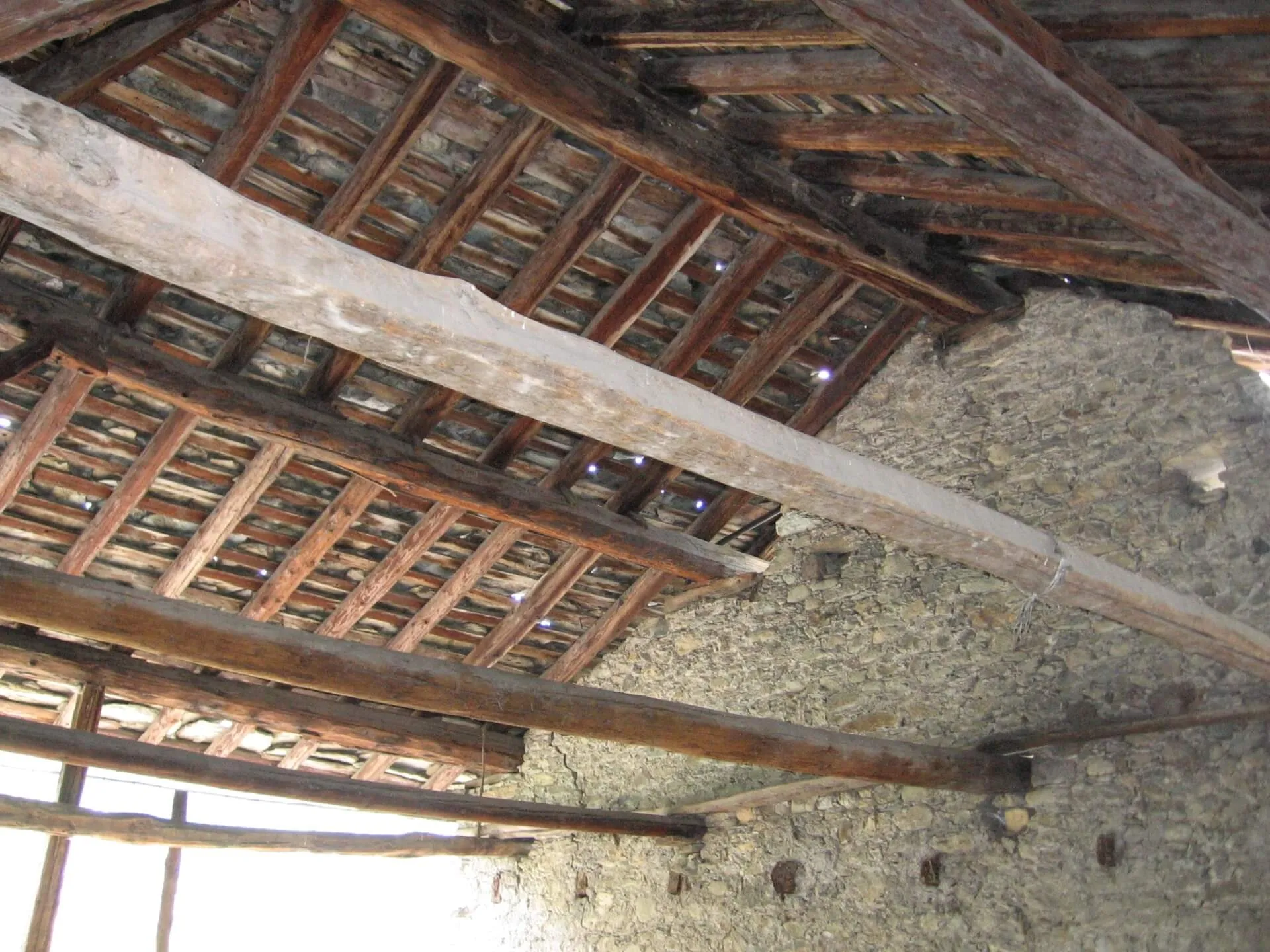 Ristrutturazione Casa Roven4